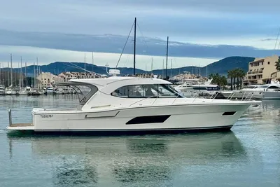 Riviera 445 SUV