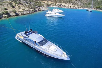 Azimut 86S