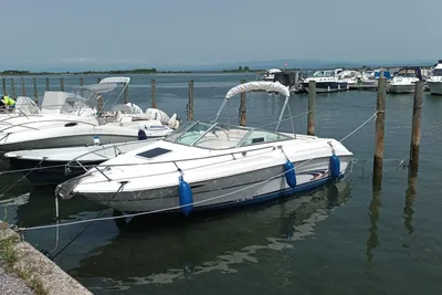 1998 Sea Ray 215 ExC