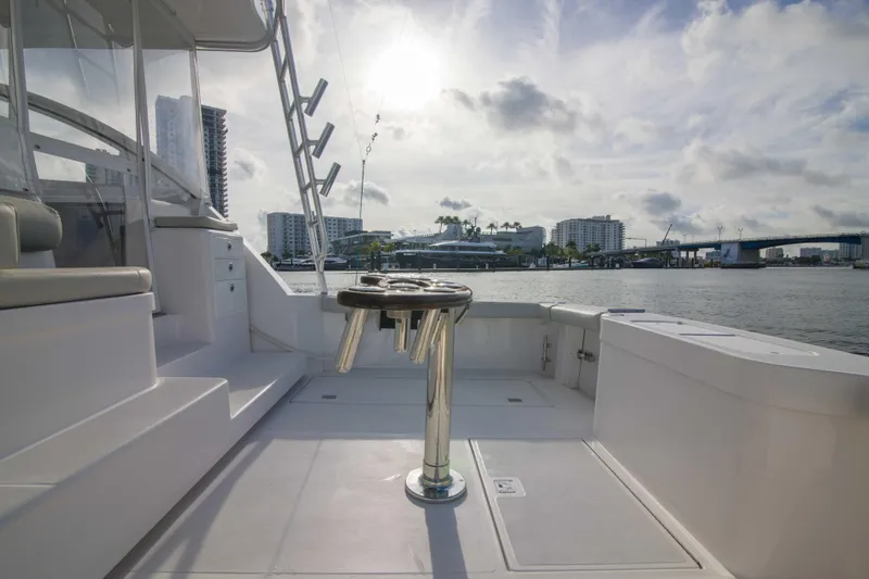 Justice Yacht Photos Pics Cabo 41 Justice - Exterior Cockpit