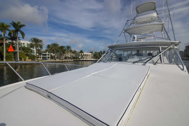 Justice Yacht Photos Pics Cabo 41 Justice - Exterior Bow