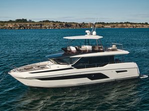 2023 Prestige X60 Flybridge #08
