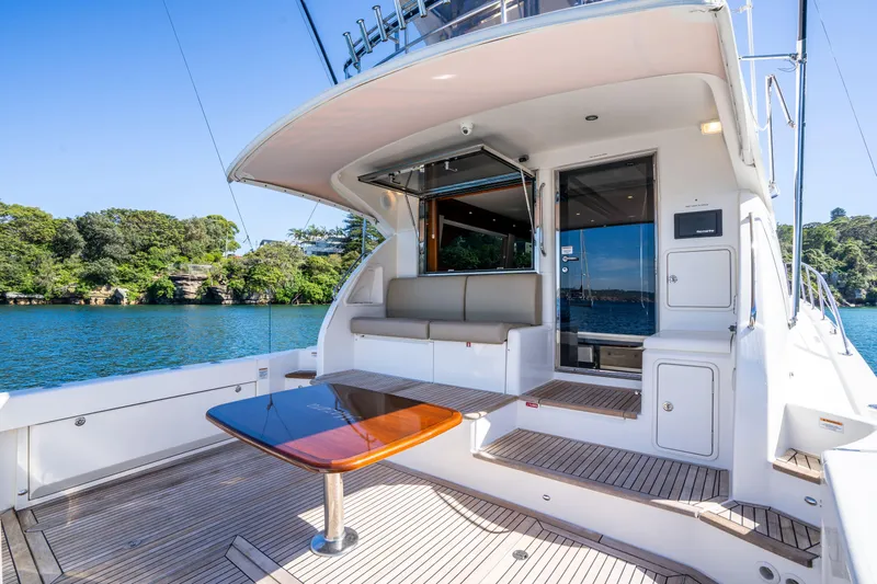 Riviera 61 Enclosed Flybridge Yacht Photos Pics 