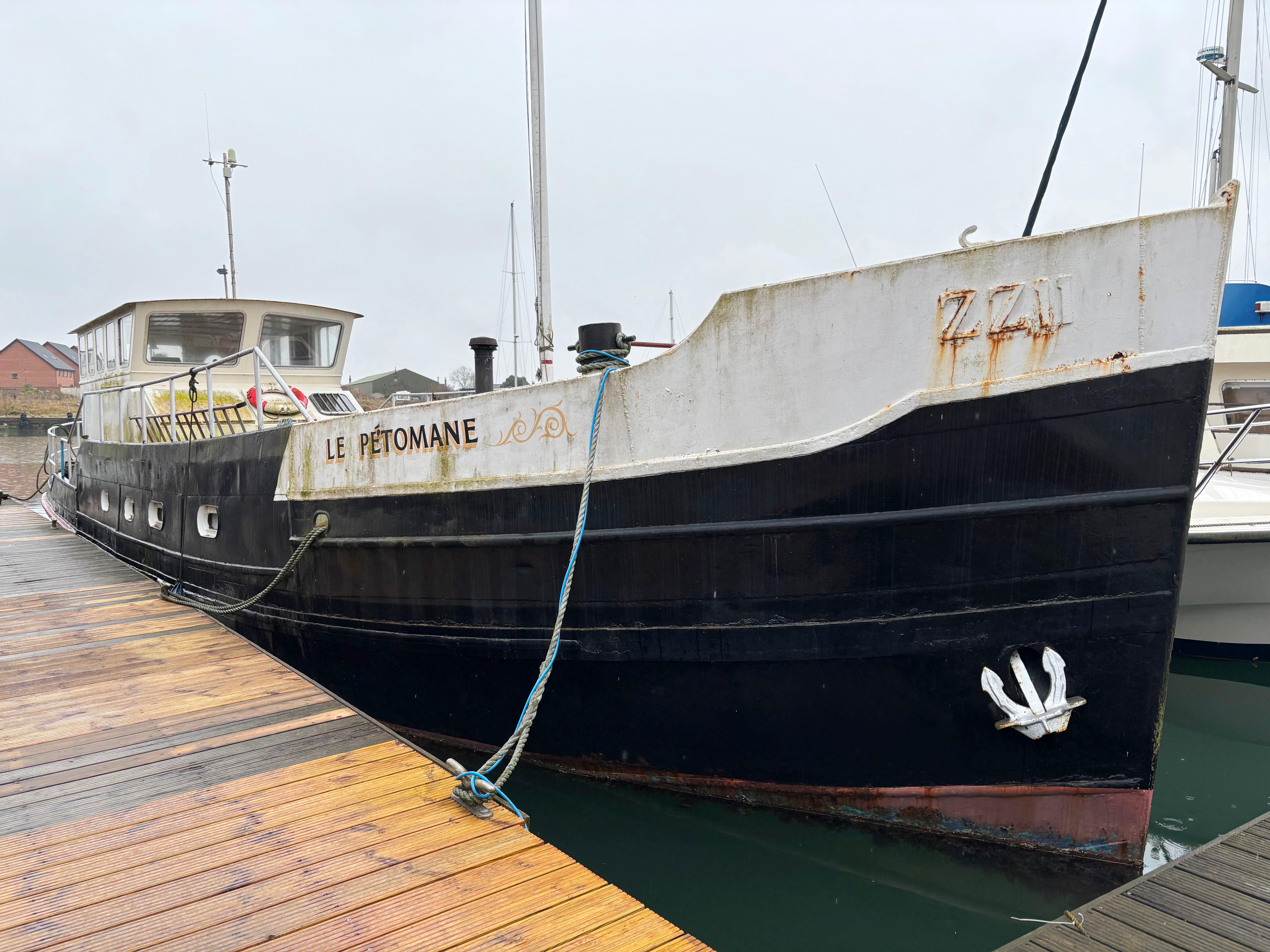 Dutch Barge 58' Houseboat / motor barge | 1911 | 18m - Suffolk | Boatshop24