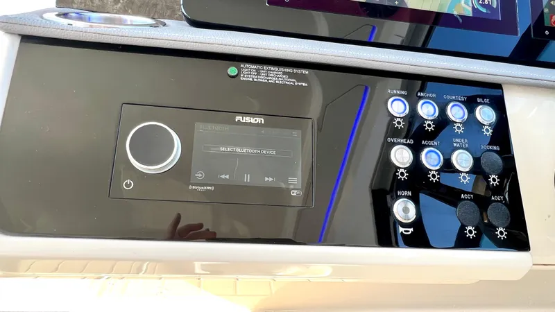 Wanderlust Yacht Photos Pics 