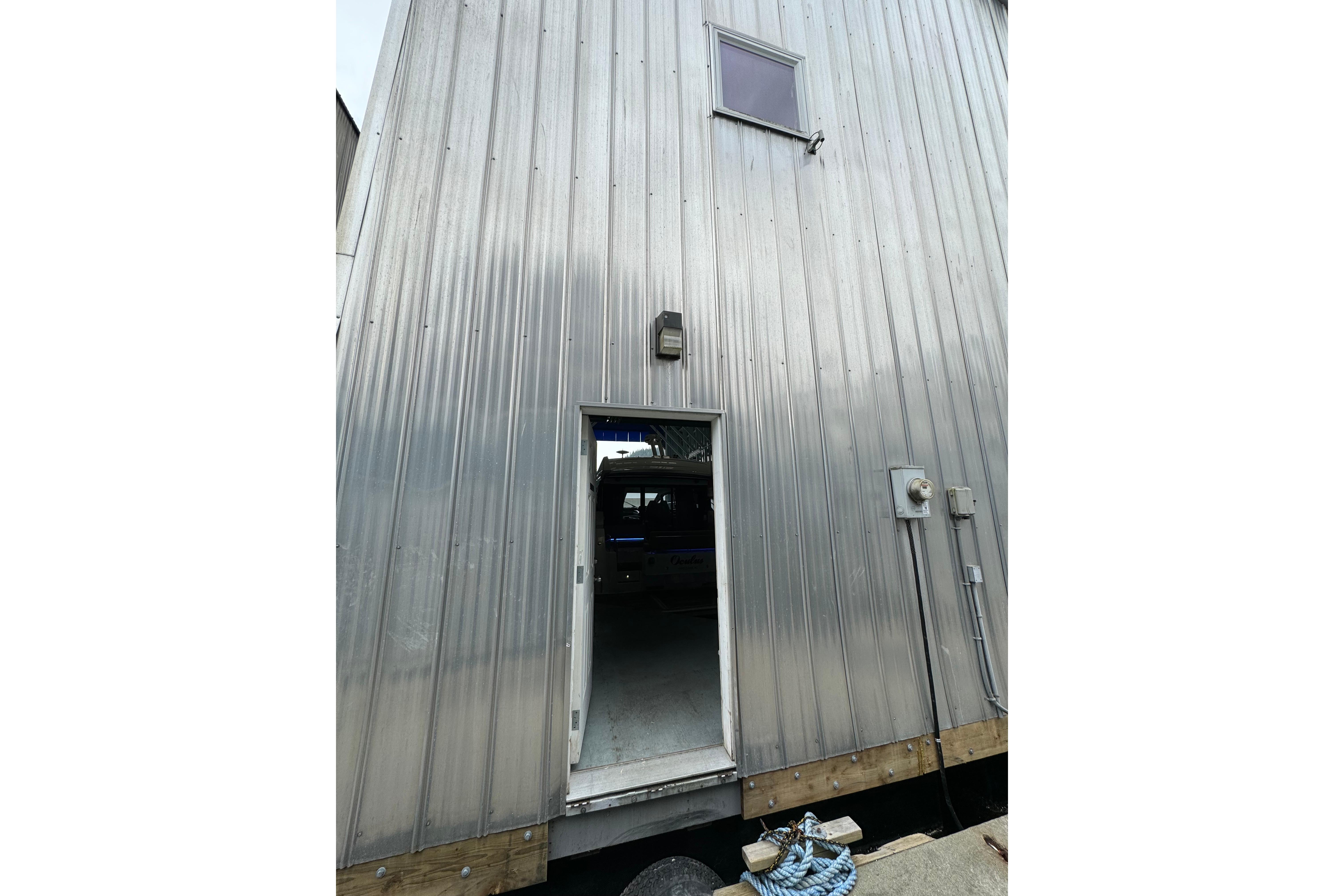 Houseboat Motor Yacht