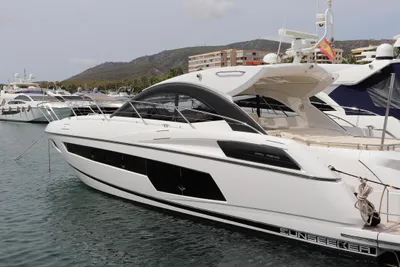 2014 Sunseeker San Remo