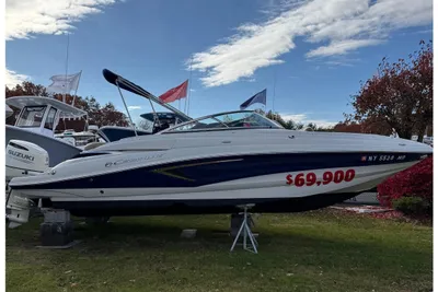 Crownline Eclipse E255 XS
