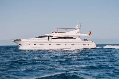 2000 Astondoa 82 GLX
