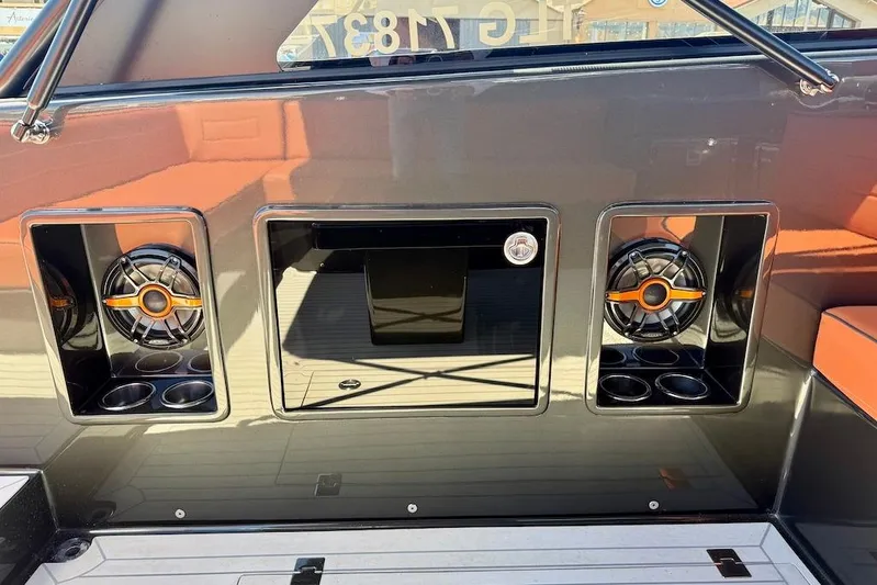 Must Yacht Photos Pics 2024 VanDutch 40 yacht interior with sleek speakers and cup holders.