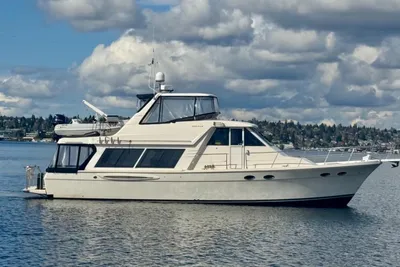 Meridian 490 Pilothouse