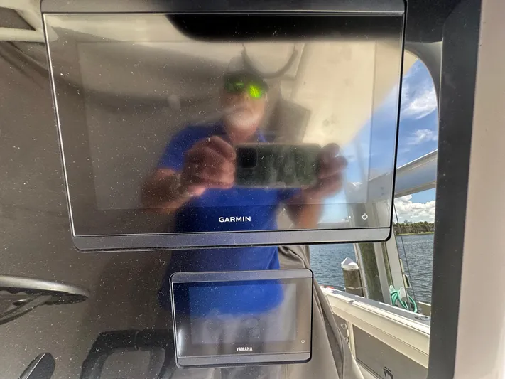  Yacht Photos Pics Reflection on Garmin and Yamaha screens aboard 2024 World Cat 280ccx boat.