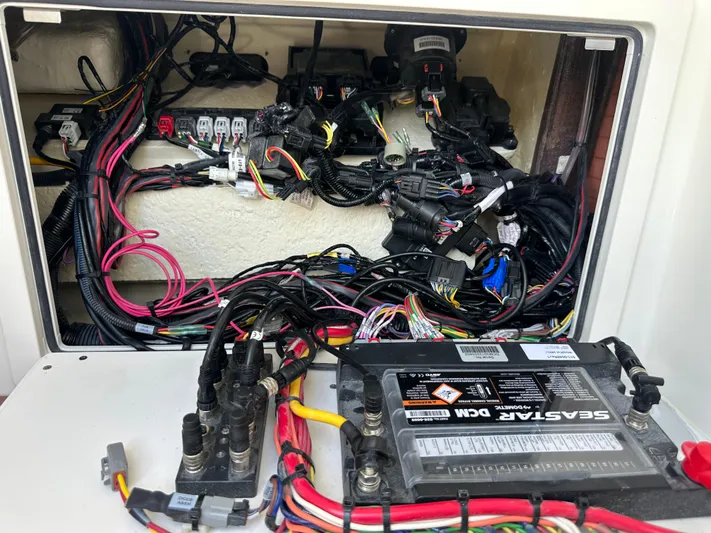  Yacht Photos Pics Electrical wiring and battery setup in a 2024 World Cat 280ccx boat.
