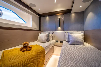 2025 Sunseeker Manhattan 68