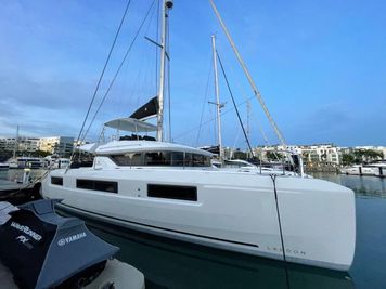 Lagoon 50