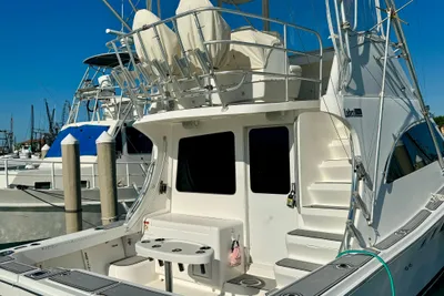 Luhrs 36 Convertible