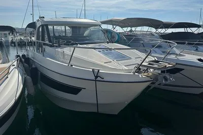 2020 Beneteau Antares 9 OB