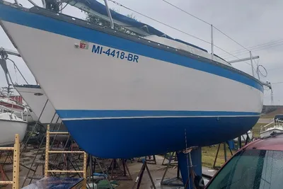 Hunter 27
