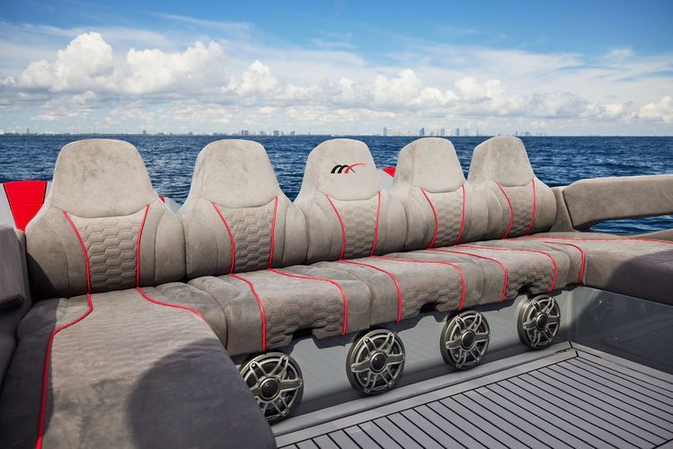 2024 Midnight Express 52 