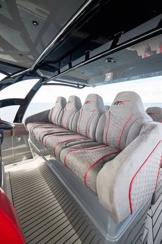 2024 Midnight Express 52 