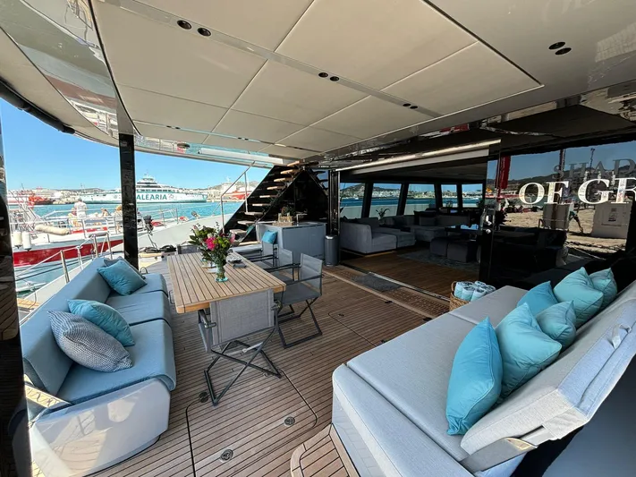  Yacht Photos Pics Cockpit