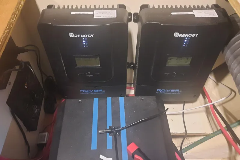 Free Range Yacht Photos Pics Renogy Rover charge controllers in a 2005 Hunter 44 boat setup.