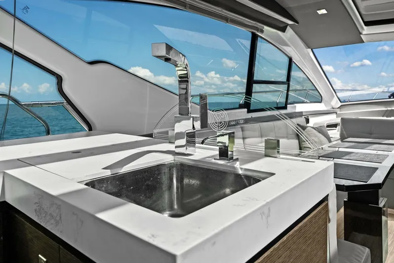 Mi Wave Yacht Photos Pics 2021 Cruiser Yachts 60 Cantius - Galley