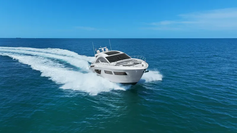 Mi Wave Yacht Photos Pics 2021 Cruiser Yachts 60 Cantius - Profile