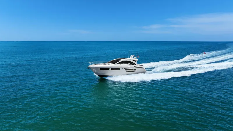 Mi Wave Yacht Photos Pics 2021 Cruiser Yachts 60 Cantius - Profile