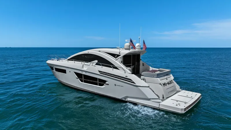 Mi Wave Yacht Photos Pics 2021 Cruiser Yachts 60 Cantius - Profile