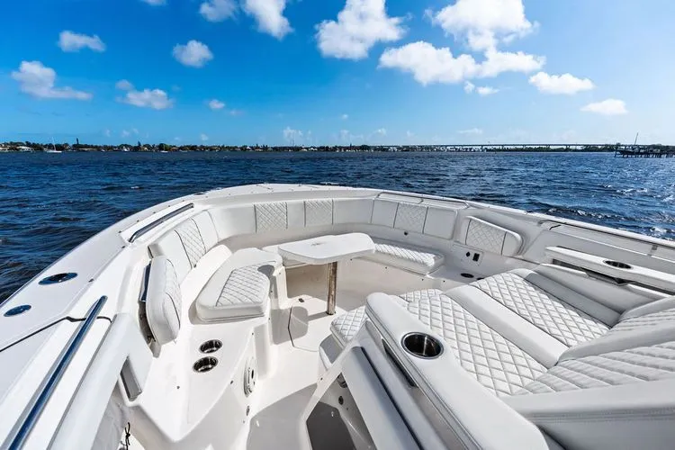  Yacht Photos Pics 2021 Pursuit S 378 Sport - Image 22