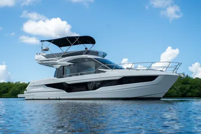Galeon 400 Fly
