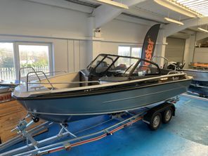 2023 Buster XXL V MAX Edition