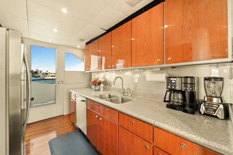 Angelica Yacht Photos Pics 