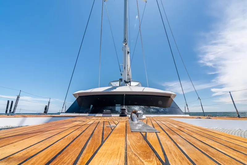 Chasing Waterfalls Yacht Photos Pics 2014 Tayana Isara 50 yacht deck with clear blue sky background.