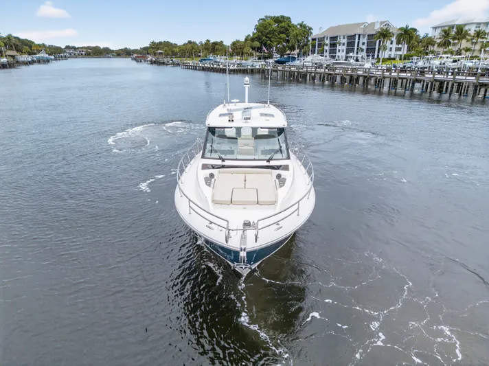 Forever Young Yacht Photos Pics 