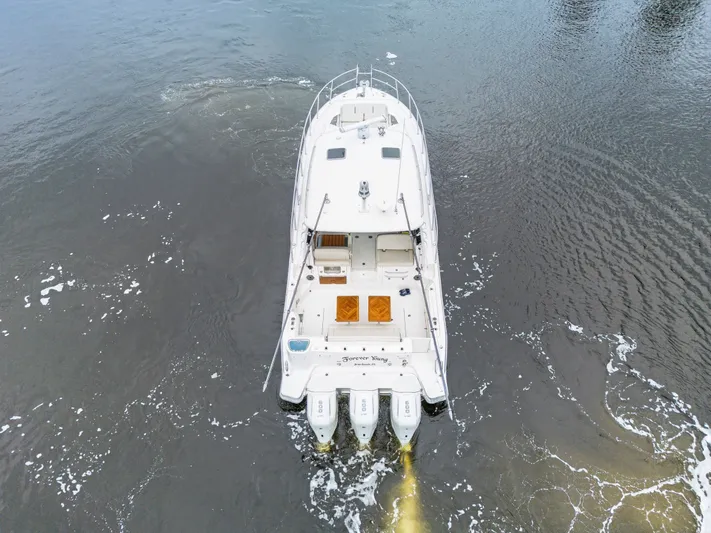 Forever Young Yacht Photos Pics 