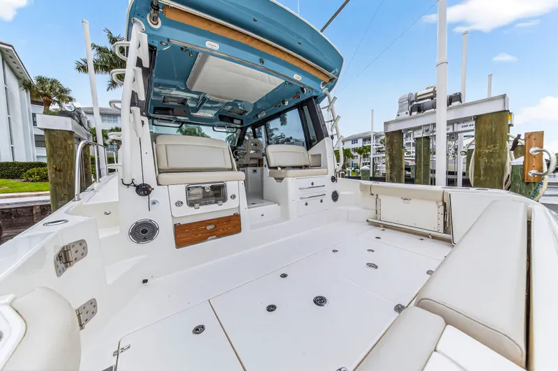 Forever Young Yacht Photos Pics 