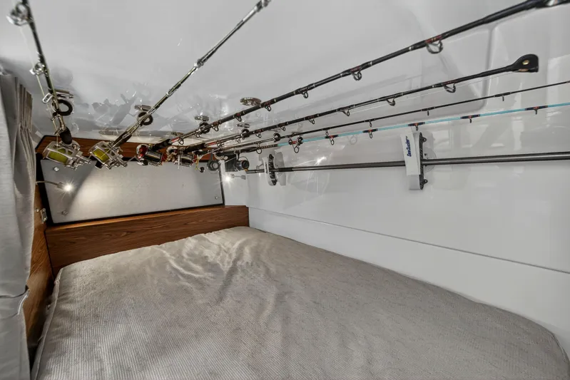 Forever Young Yacht Photos Pics 