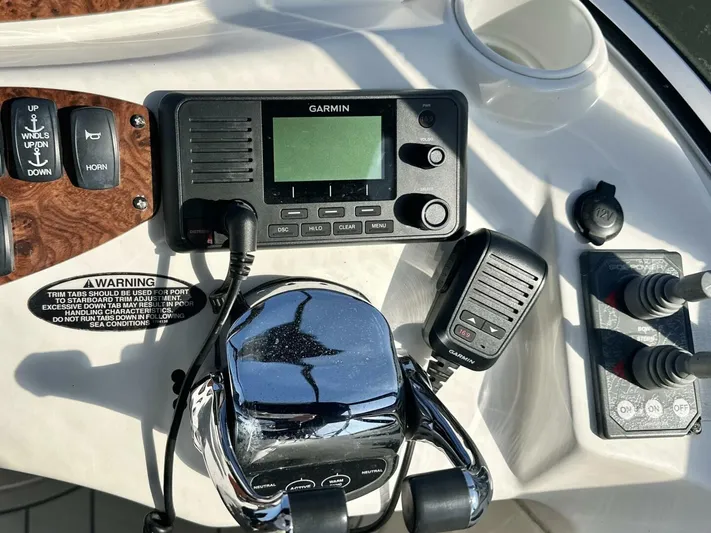 Just One More Yacht Photos Pics 2009 Meridian 391 - Image 30