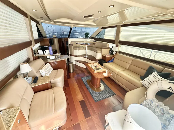 Just One More Yacht Photos Pics 2009 Meridian 391 - Image 8