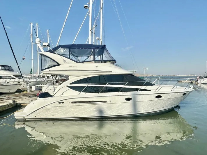 Just One More Yacht Photos Pics 2009 Meridian 391 - Image 3