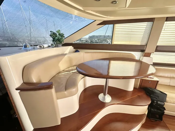 Just One More Yacht Photos Pics 2009 Meridian 391 - Image 15