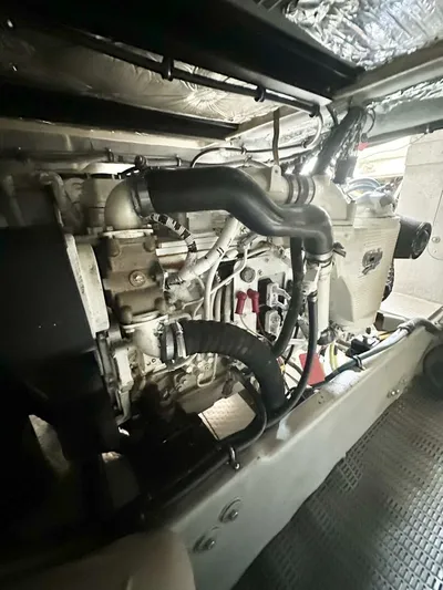 Just One More Yacht Photos Pics 2009 Meridian 391 - Image 39