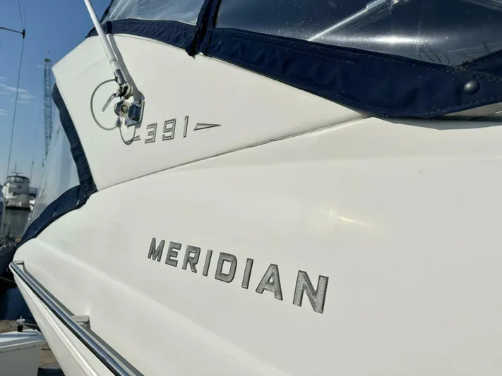 Just One More Yacht Photos Pics 2009 Meridian 391 - Image 34