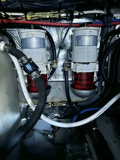 Just One More Yacht Photos Pics 2009 Meridian 391 - Image 36