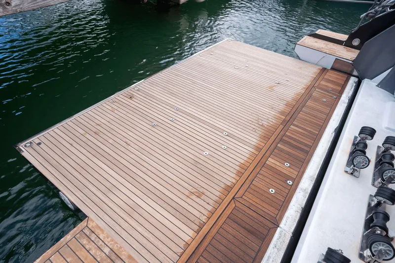 Hard To Get Yacht Photos Pics 