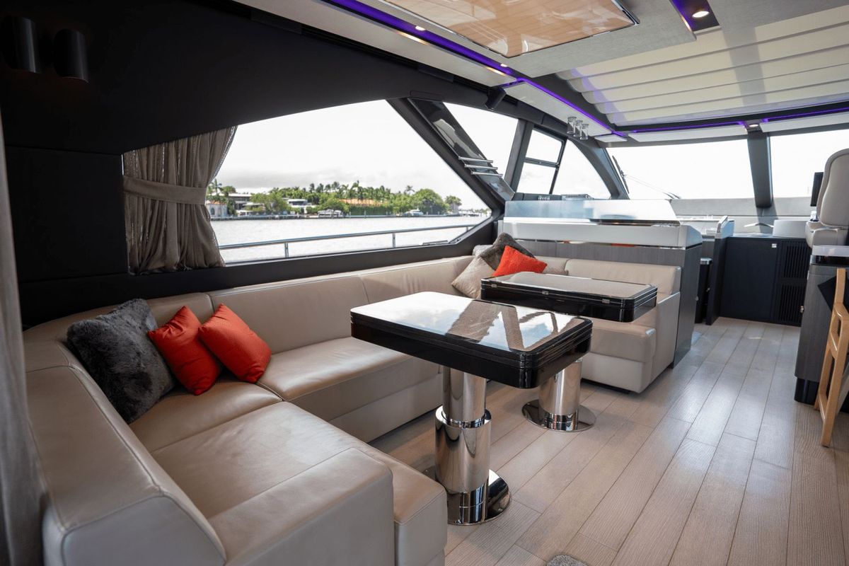 2019 Azimut 70 