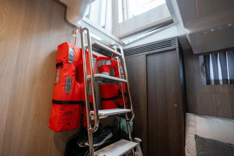 Hard To Get Yacht Photos Pics 