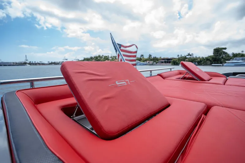 Hard To Get Yacht Photos Pics 